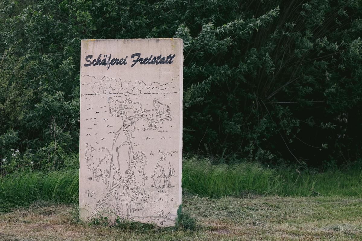 Steintafel Schäferei Freistatt