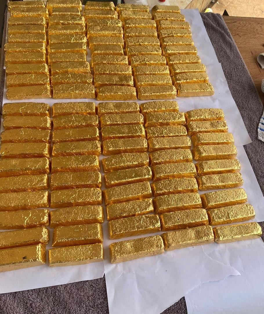 22+ Gold Bar