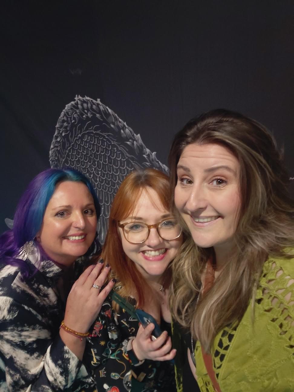 Embrace the power of liminality, where the boundaries of perception blur and new possibilities emerge. My sessions guide you through transformative experiences that awaken your senses and expand your consciousness. Liminal Experiences What We Offer I am a story seer, liminal chantress, and weaver of realms.