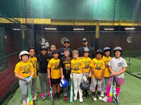 Picture of Park City Bulldogs baseball team.