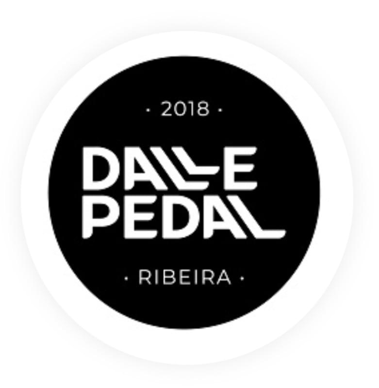 We actively collaborate with associations that work to improve the quality of life of people with Parkinson's and their families. Support to Associations What do we do With Parkinson's YES you can! 🎗️ I am Cristóbal Budiño, 45 years old, and for 2 years I have been living with Parkinson's. I fight against the limits that the disease wants to impose on me with a challenge: "Pedals of Courage". I will travel through Galicia by bike (Ribeira-Moaña-Ourense-Lugo-Santiago) to demonstrate that Parkinson's is much more than a tremor, that it is not just for older people, and to support the work of the Associations. Help me give voice to this challenge. Share this story and join my Pedals of Courage. Follow me! #PedalsOfCourage #Parkinson #Galicia #ByBikeAgainstParkinsons