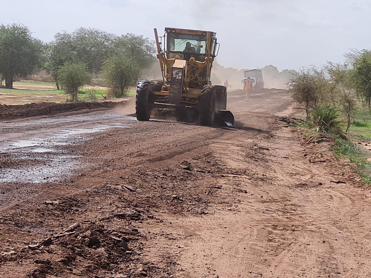 Contrôle et surveillance des travaux d'entretien de l'axe N'Djamena-Guelendeng en 2022