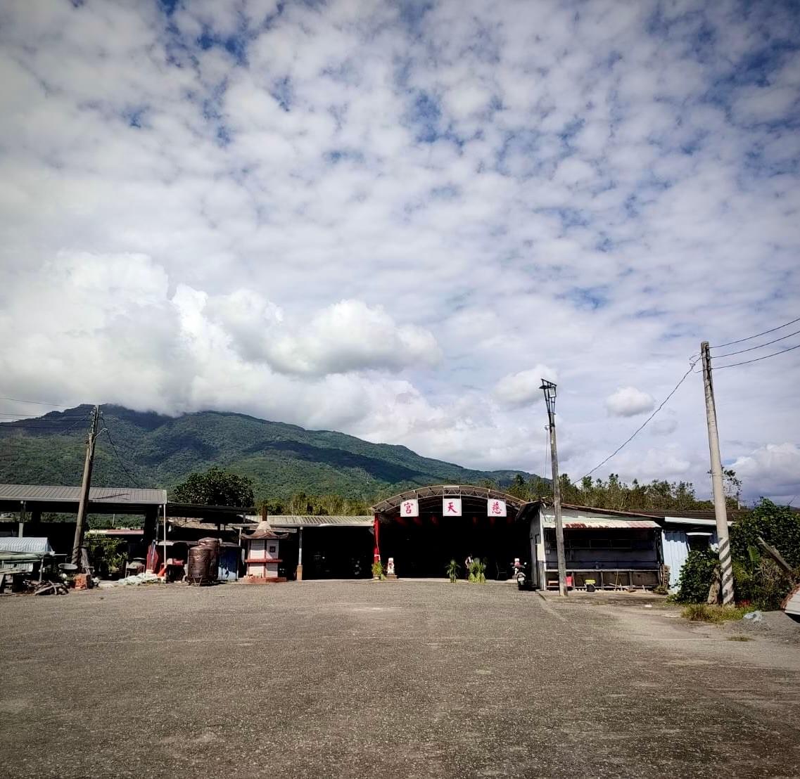 Participate in various cultural activities, deeply experience the characteristics and customs of Ruishui. cultural experience activity The services we provide Introduction to the local real estate, cultural landscape, travel itinerary, food shops, and other information in Ruifeng.