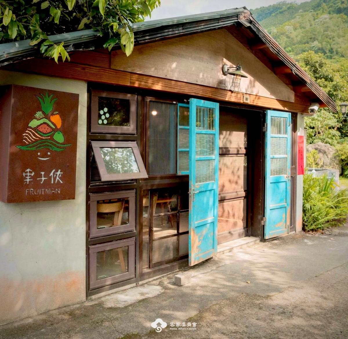 Participate in various cultural activities, deeply experience the characteristics and customs of Ruishui. cultural experience activity The services we provide Introduction to the local real estate, cultural landscape, travel itinerary, food shops, and other information in Ruifeng.