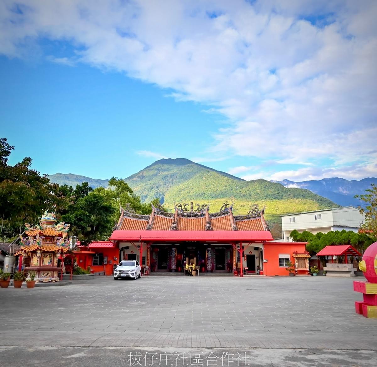 Participate in various cultural activities, deeply experience the characteristics and customs of Ruishui. cultural experience activity The services we provide Introduction to the local real estate, cultural landscape, travel itinerary, food shops, and other information in Ruifeng.