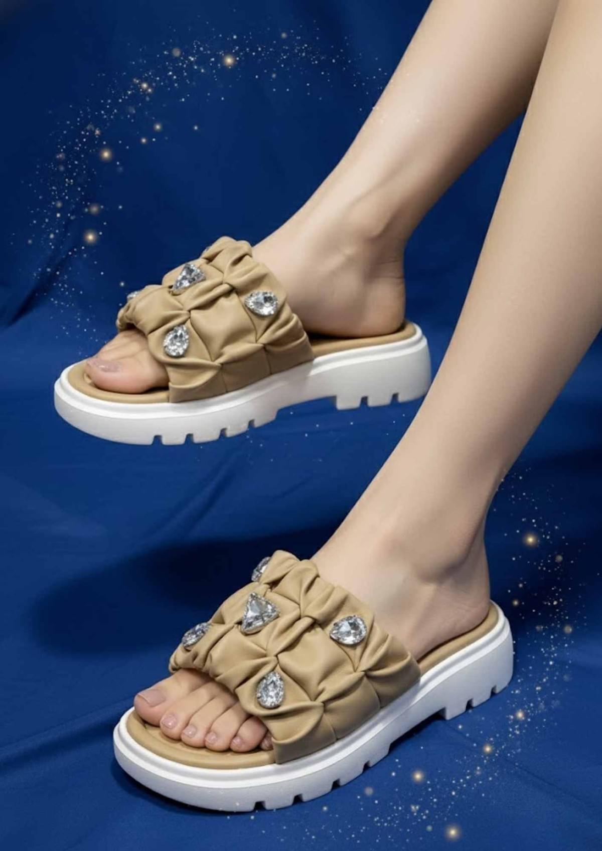 Miofeel 奢鑽厚底時尚拖鞋