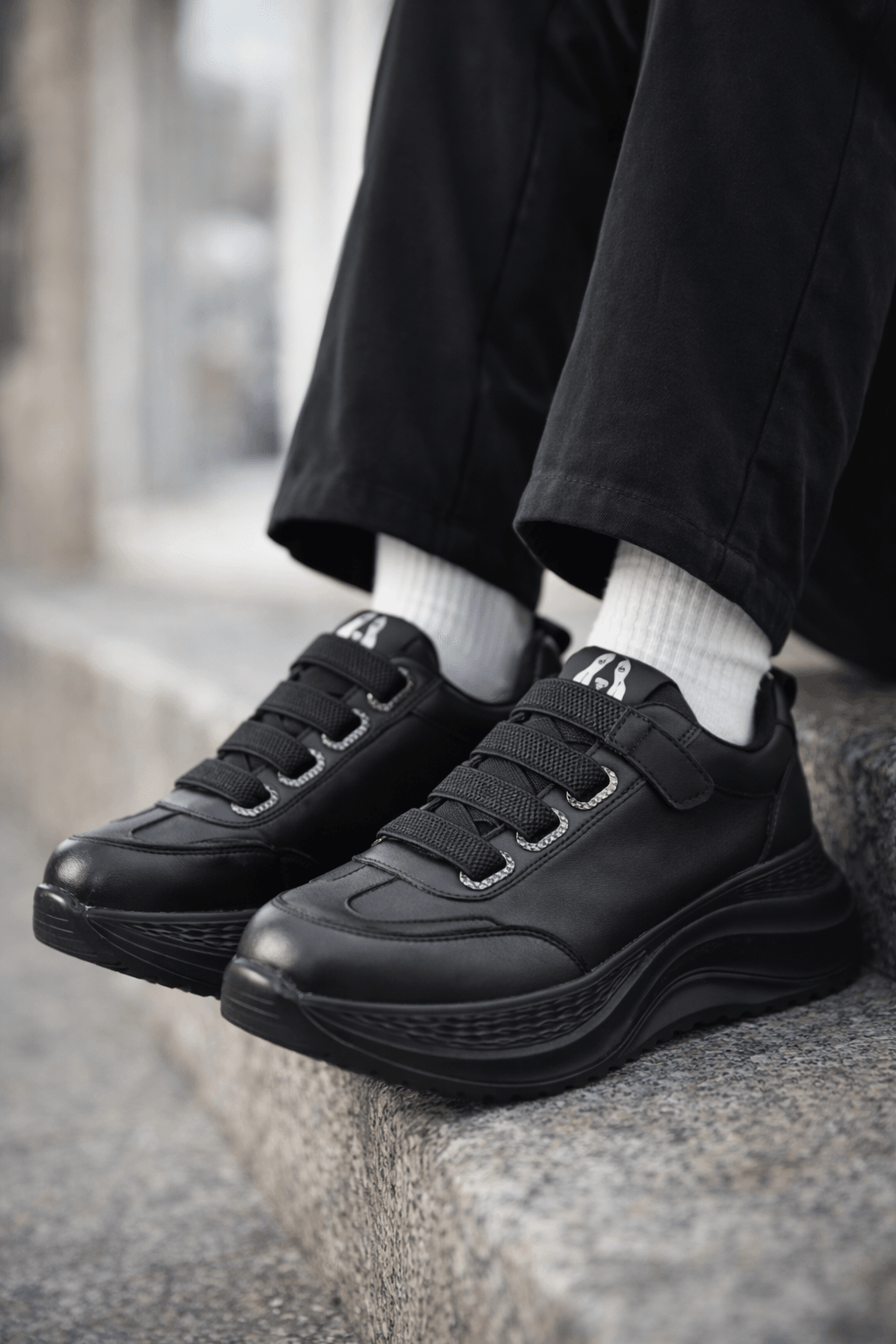 Hush Puppies 女款厚底增高休閒鞋