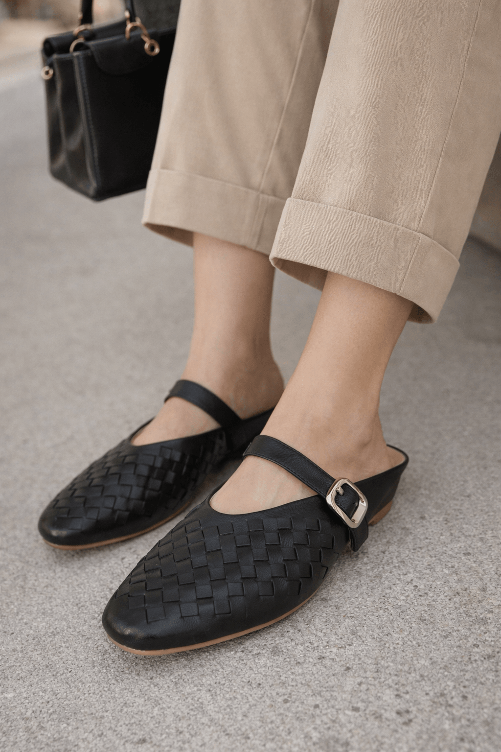Hush Puppies 女款編織牛皮穆勒鞋