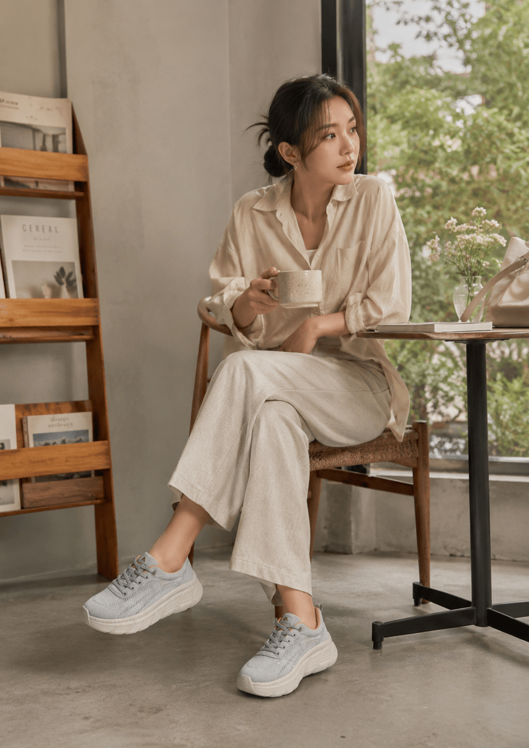 Hush Puppies 淺粉灰厚底休閒鞋