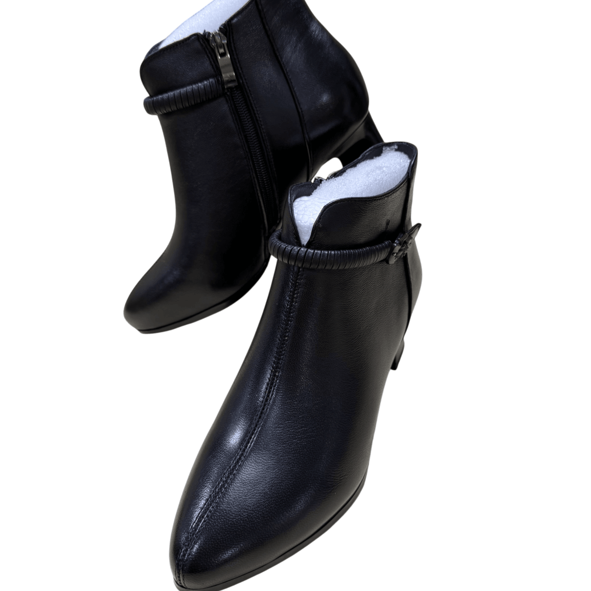 Hush Puppies 極軟羊皮尖頭繫帶粗跟短靴