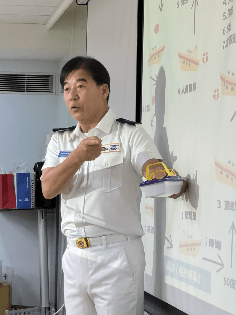 — Li Zhiming "Joining the Taiwan Radiant Boat Team is one of the best decisions in my life. We work together to make the ocean better." Our team is dedicated to promoting ocean conservation and has successfully attracted over 300 ocean-loving volunteers to join. International Rotary District 3481, with the support of former International Rotary President Gary, established the Taiwan Radiant Yacht Team under the name "Shining for Ten Years." We, who join IYFR, not only pursue "FUN, FUN, FUN," and "getting close to the ocean, protecting the ocean," but also share a common commitment among every member of the Radiant Yacht Team. Let us take action to restore the cleanliness of Mother Ocean and preserve a vibrant marine world for future generations.