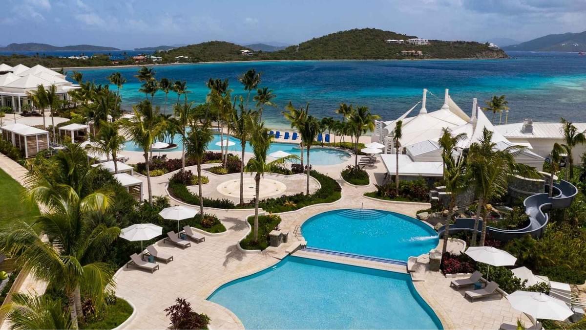 alt="Custom high-end indoor and outdoor resort furniture by Moontree"