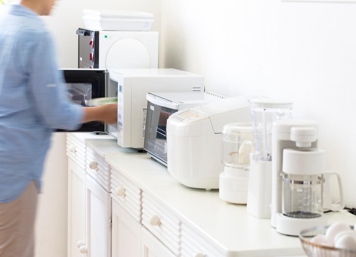 We implement strict quality monitoring processes to ensure all projects meet high standards of excellence. Quality Control What We Offer 主要业务：采购咨询，项目管理，品质监控，物流服务