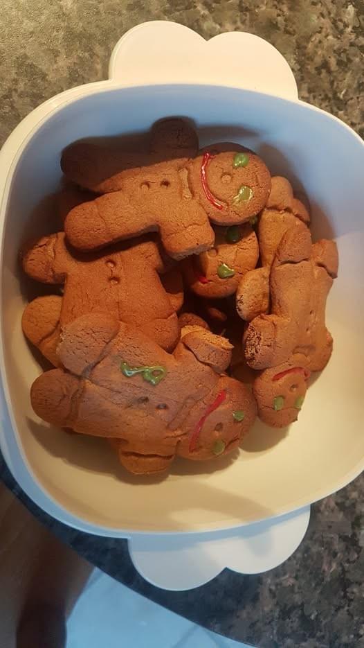 — Samantha Lee “Bayley's Kitchen transformed my event into a culinary masterpiece. The flavor and presentation were simply outstanding!” Our culinary team has delighted over 1,000 guests with unforgettable dining experiences Food experience