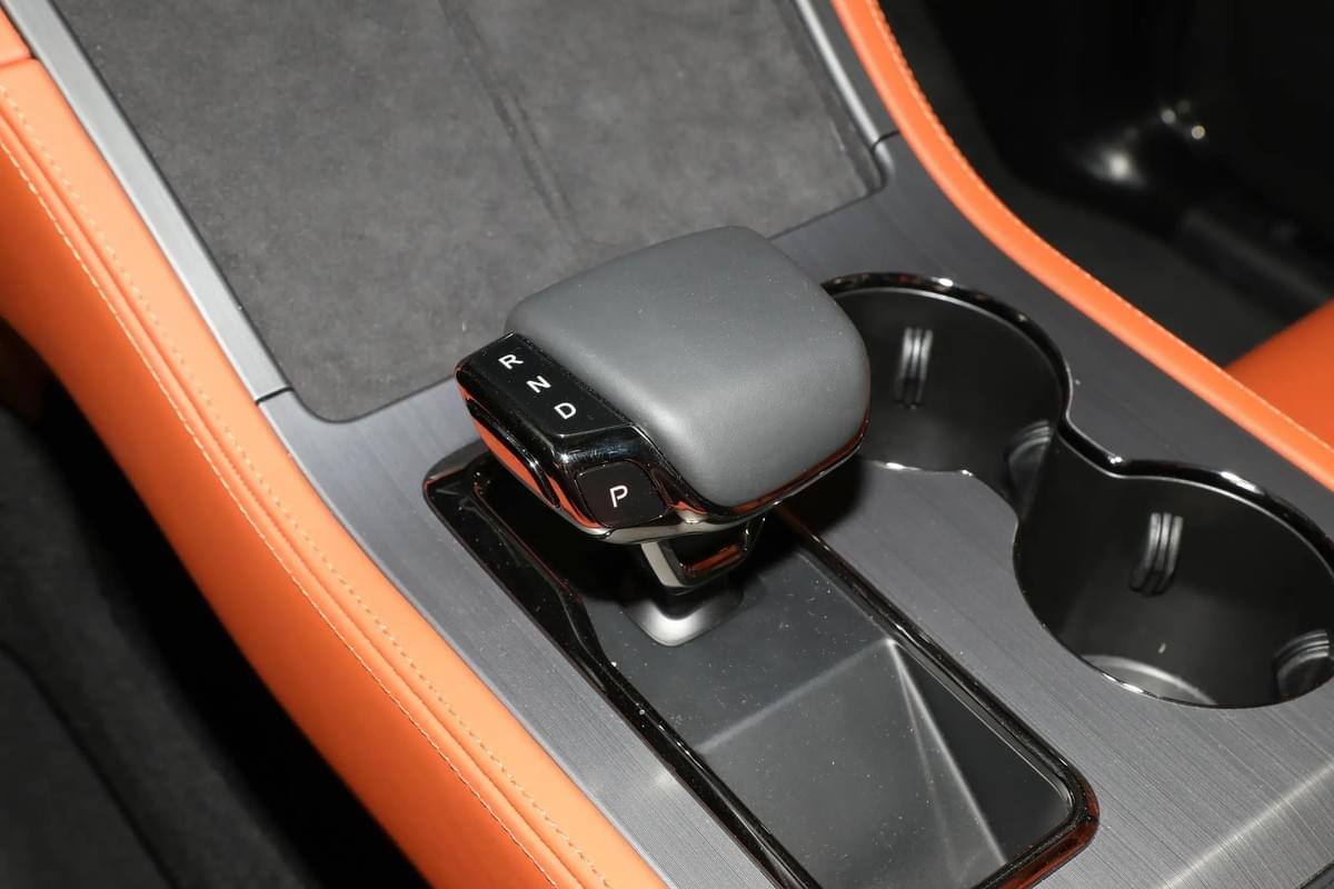 Electric Car ROX 01 7 Seats EV Extended-Range Electric Jishi 01 Polar Stone 01 2025 PHEV Car Hybrid 