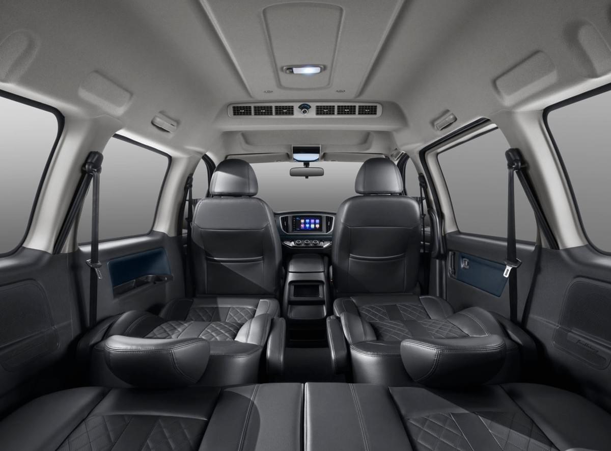 FORTHING Dongfeng Lingzhi New lightning Front Face Design M5 EV Car Cheap Electric Car /EV Vehicle M