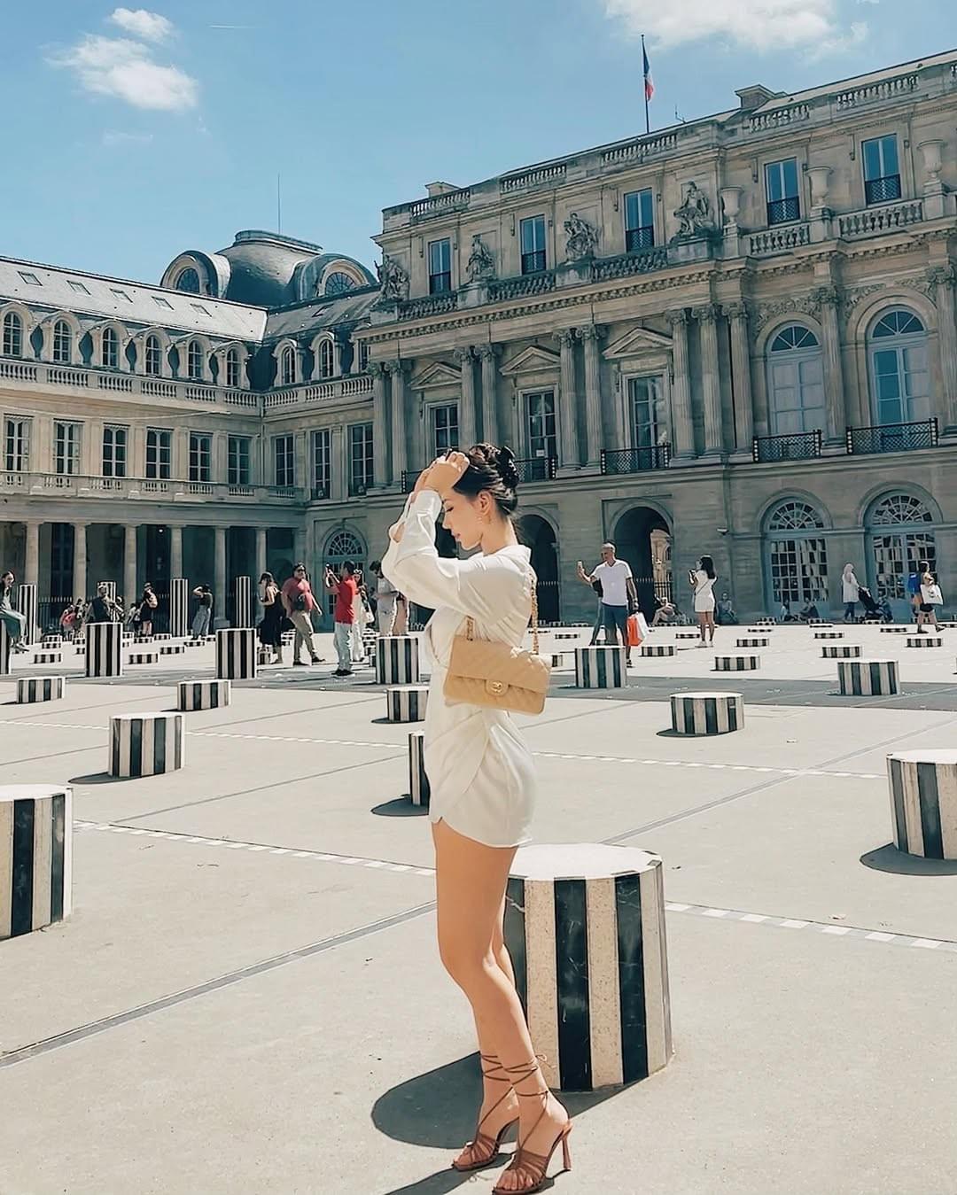 Create a clean, modern three-page landing page experience.

General rules:
- Exactly THREE pages only
- No navigation menu
- No footer
- No company name
- No brand description
- No "About Us", "Contact Us", or explanation text
- No forms, no input fields
- Mobile-first, vertical layout
- Elegant, personal, dating-style design
- One single female member featured across all pages

--------------------------------
PAGE 1 – Profile Introduction
--------------------------------
Content:
- One large, high-quality realistic portrait photo of a woman
- Soft, warm background (light beige, white, or pastel tone)
- Name (first name only)
- Age
- City or country
- Short personal introduction (1–2 friendly, natural sentences)

Button:
- One clear call-to-action button
- Button text example:
  “View More”
- Button links to Page 2

Style:
- Friendly, approachable
- Emotional and personal
- No promotional language

--------------------------------
PAGE 2 – Interests & Lifestyle
--------------------------------
Content:
- Sam