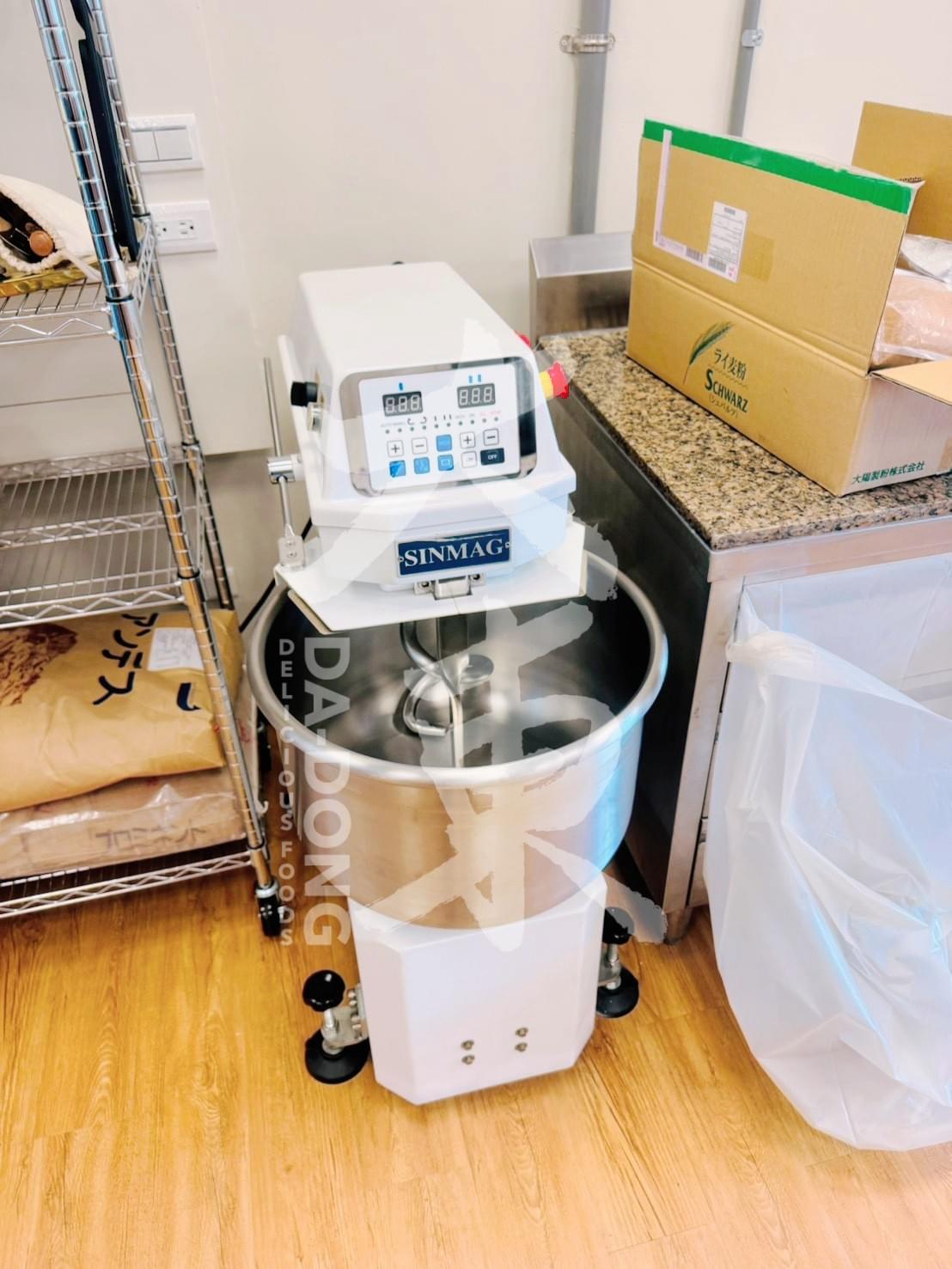 廚房設計內-歐包烘焙店 開放式廚房規劃