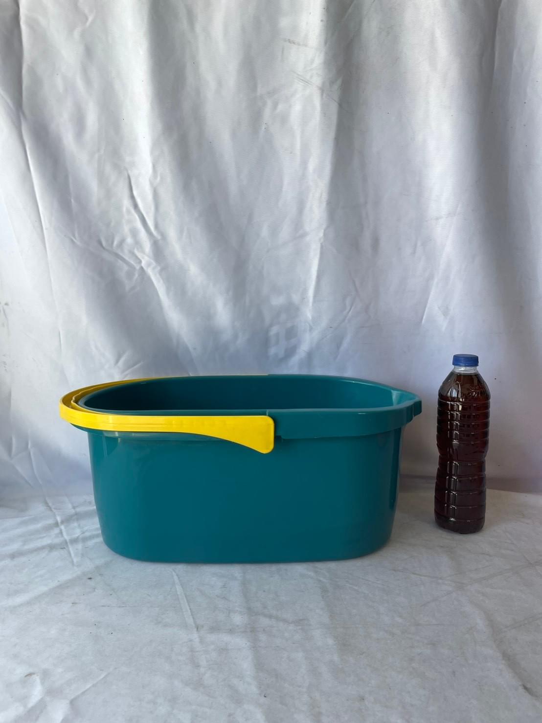 ถังน้ำมือบพลาสติกพร้อมที่หัว NO.1011 (จีน) (40)