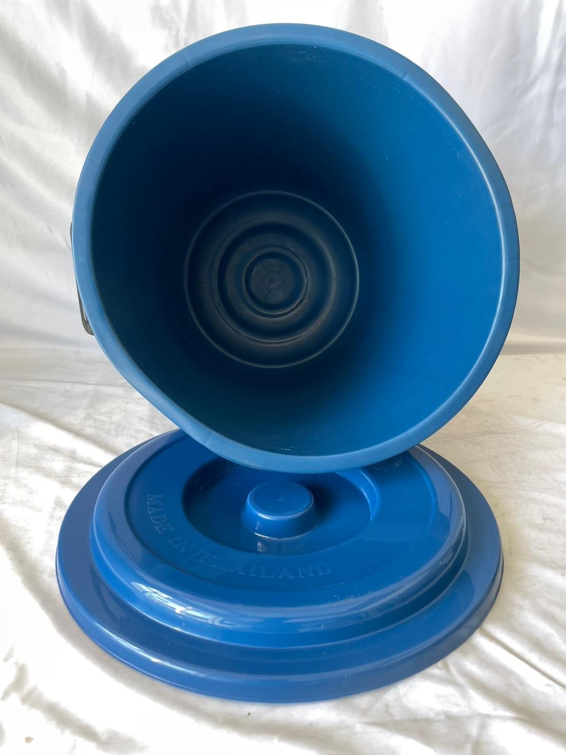 NO.012-1 ถัง 12 แกลลอนพร้อมฝา สีฟ้า ขนาด 40*45 cm.