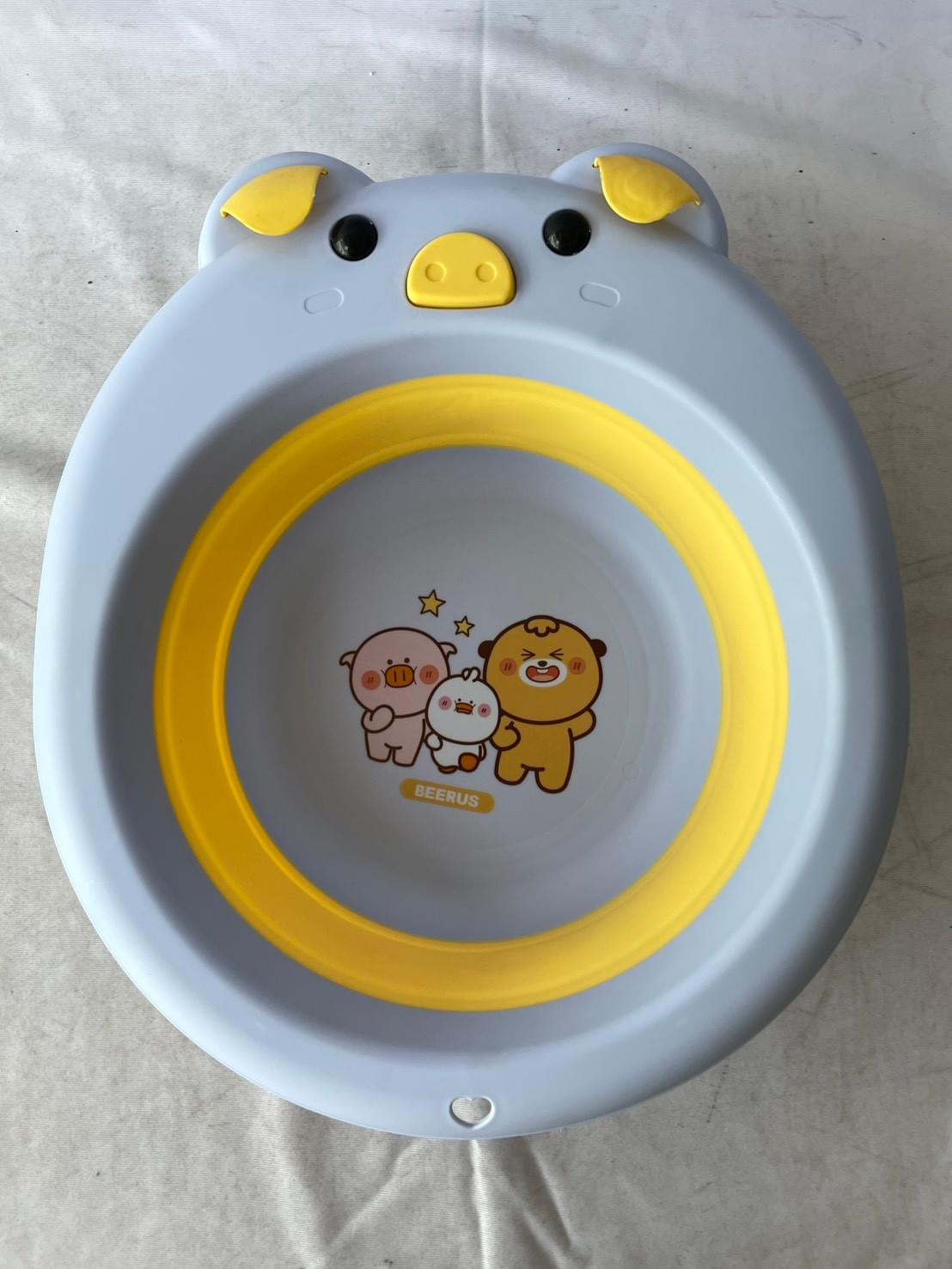 อ่างพับรูปหมูน่ารัก คละสี NO.1607 (จีน) (60)