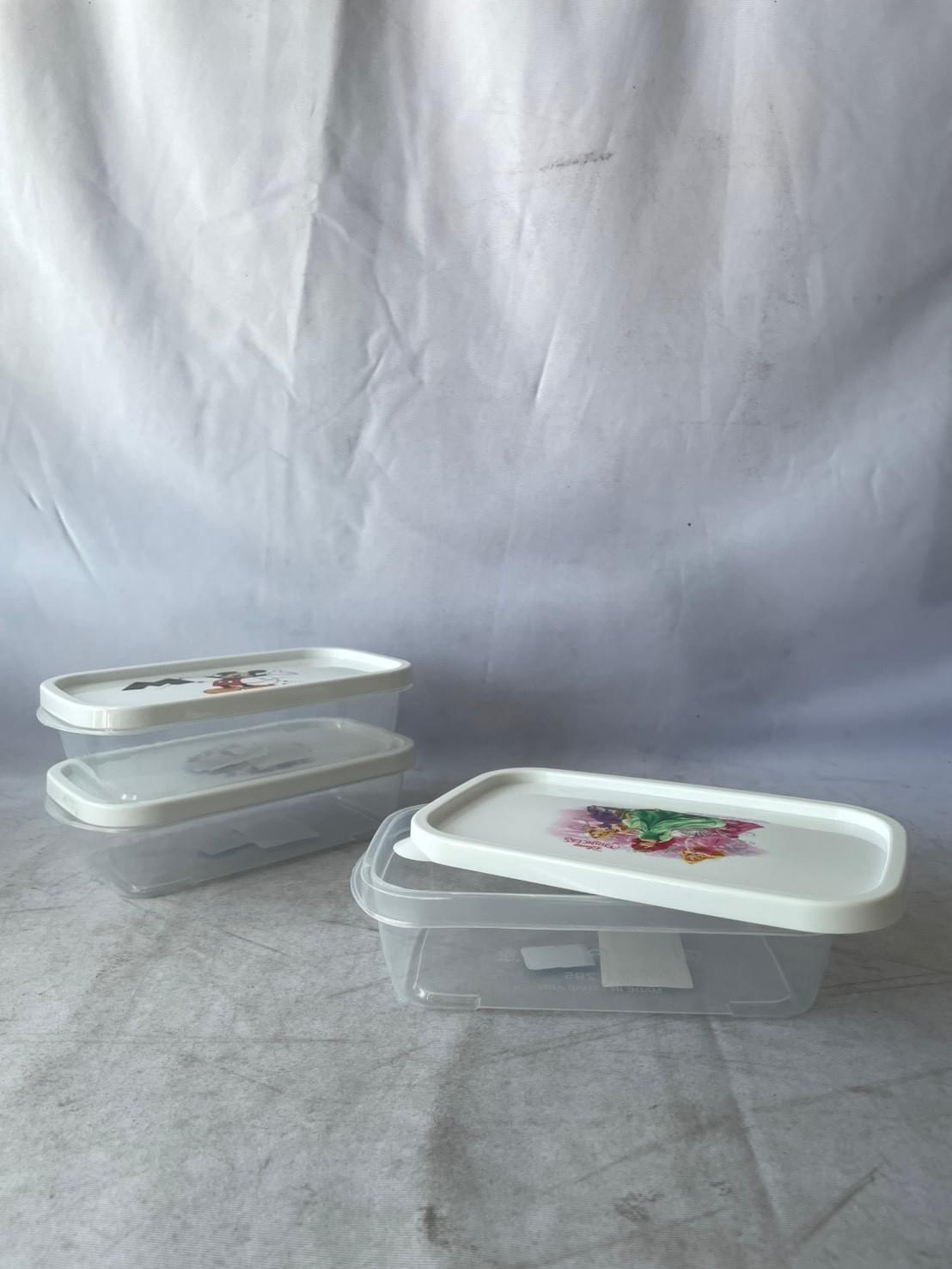 295-7 (Dn) กล่องทิชชู่พิเศษมีฝา 650ml.(s)ฝาขาว คละลาย (216)