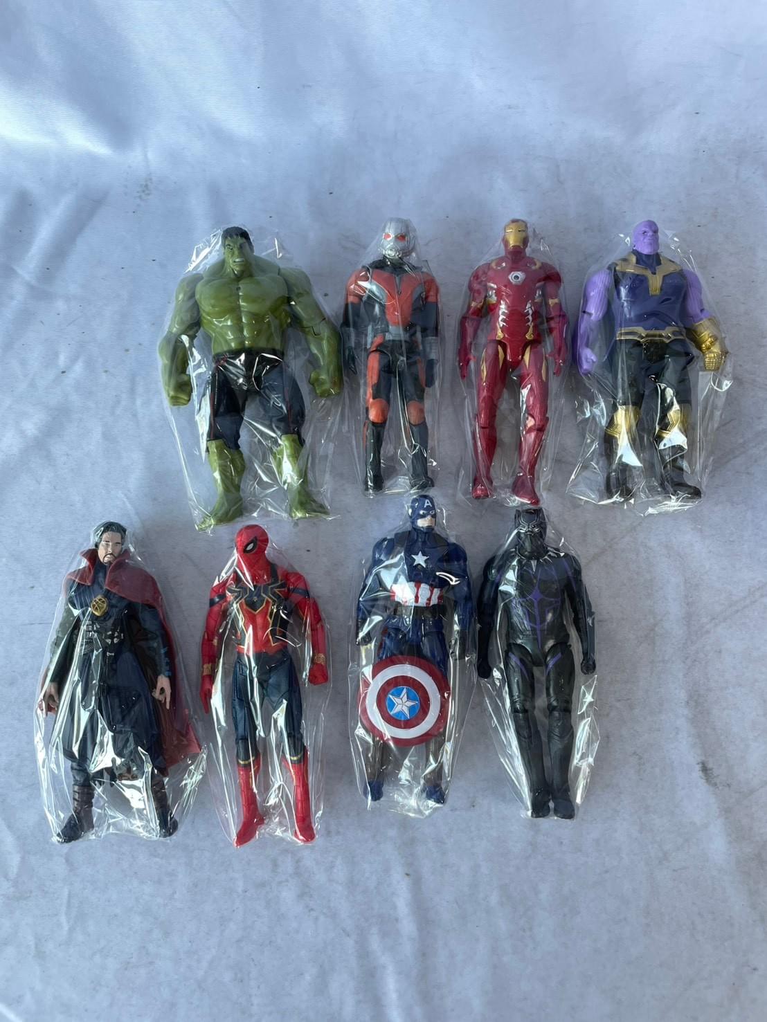 โมเดลการ์ตูนฮีโร่ ขนาด 17cm.คละแบบ