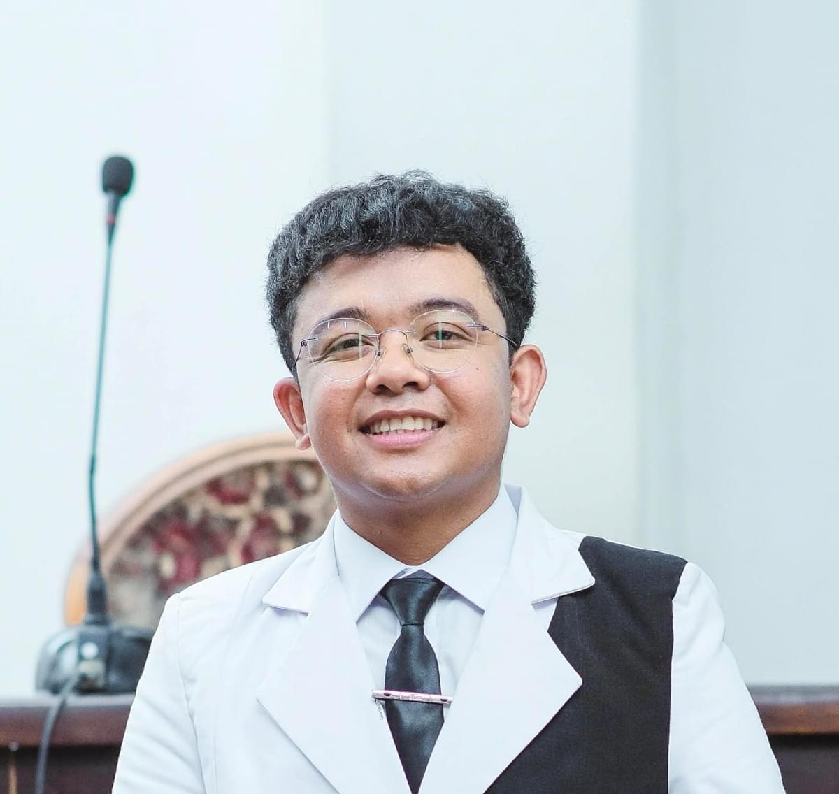 — Philippe Moreau I was impressed by the professionalism of the team. The explanations were clear and helped me make informed decisions regarding my health. We have helped many patients to find solutions adapted to their sleep disorders. The Francophone Sleep Center of the Indian Ocean (CSFOI) was created to make the screening of sleep disorders accessible to all. Our goal is to help doctors diagnose sleep disorders including sleep apnea by providing polygraphs and polysomnographs as well as trained doctors for pre-reading. We work hand in hand with Malagasy practitioners and offer reliable, accurate examinations tailored to local needs.