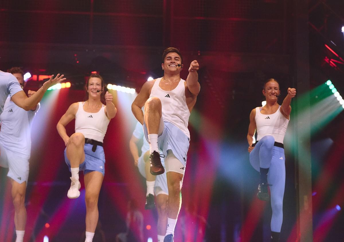 Join our programs to master new techniques and expand your knowledge in fitness and wellness. Skill Development What We Offer CHALLENGE YOURSELF
Push your limits, master new skills, and get world-class training and support to become your boldest self.