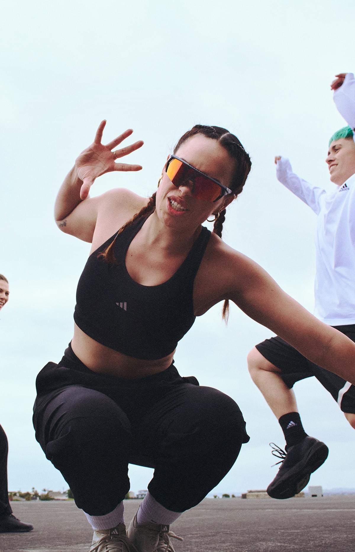 At Les Mills Med Education, we offer a range of comprehensive training programs designed to enhance your skills and push your boundaries. Our expert instructors provide personalized support to help you achieve your goals and become your best self. Our Services CHALLENGE YOURSELF
Push your limits, master new skills, and get world-class training and support to become your boldest self.