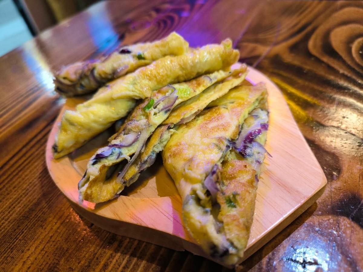Create a comfortable dining environment, allowing every customer to enjoy a wonderful time. warm environment Our characteristics It is a Chinese restaurant in Paris, France, mainly serving rice dishes.