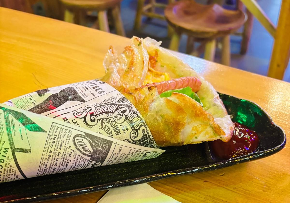 Provide a variety of rice bowl options to satisfy the taste needs of different customers. variety choice Our characteristics is a restaurant in Paris, France that specializes in rice dishes