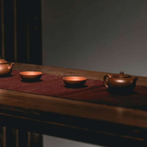 Yixing-raw-ore-Zisha-teapot-wholesale-food-grade-safe-B2B