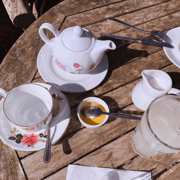 cast-iron-teapot-ceramic-cup-hybrid-set