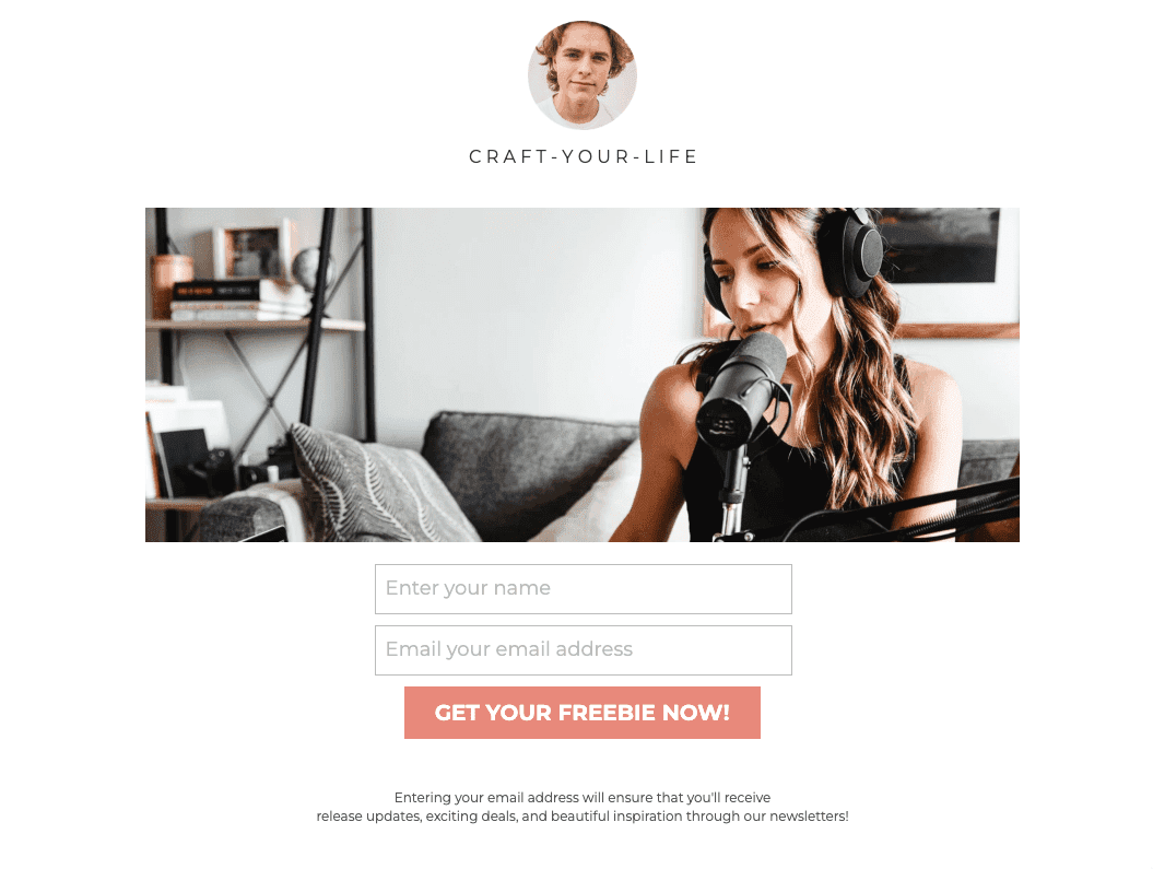 Templat Podcast Craft Your Life dari Strikingly