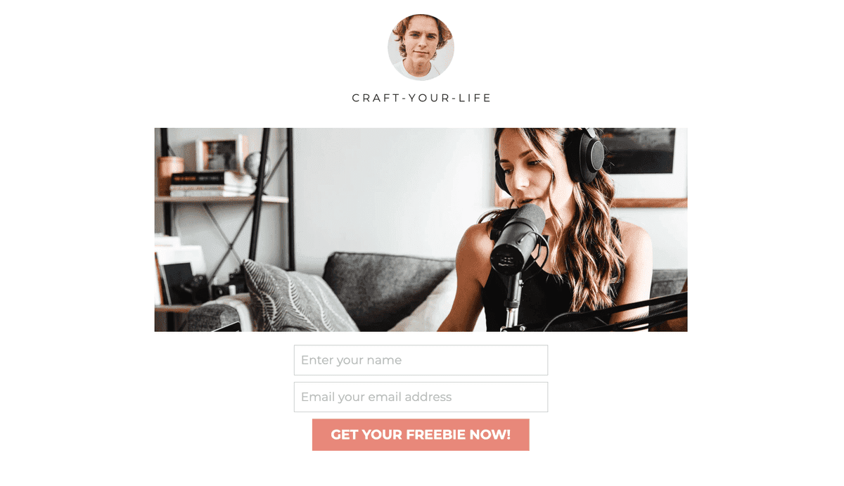 Consigue tu plantilla gratis de Strikingly