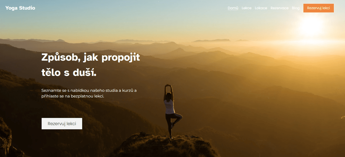 Šablona webových stránek pro firmy zaměřené na jógu od Strikingly