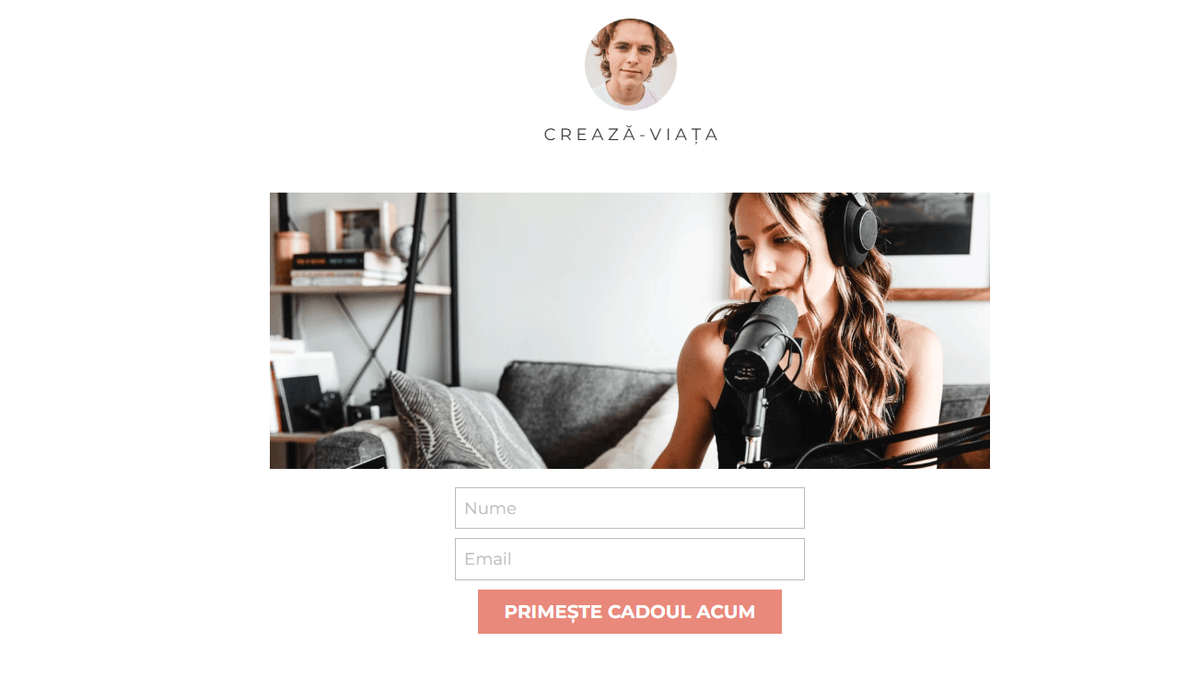 Obțineți șablonul gratuit de la Strikingly