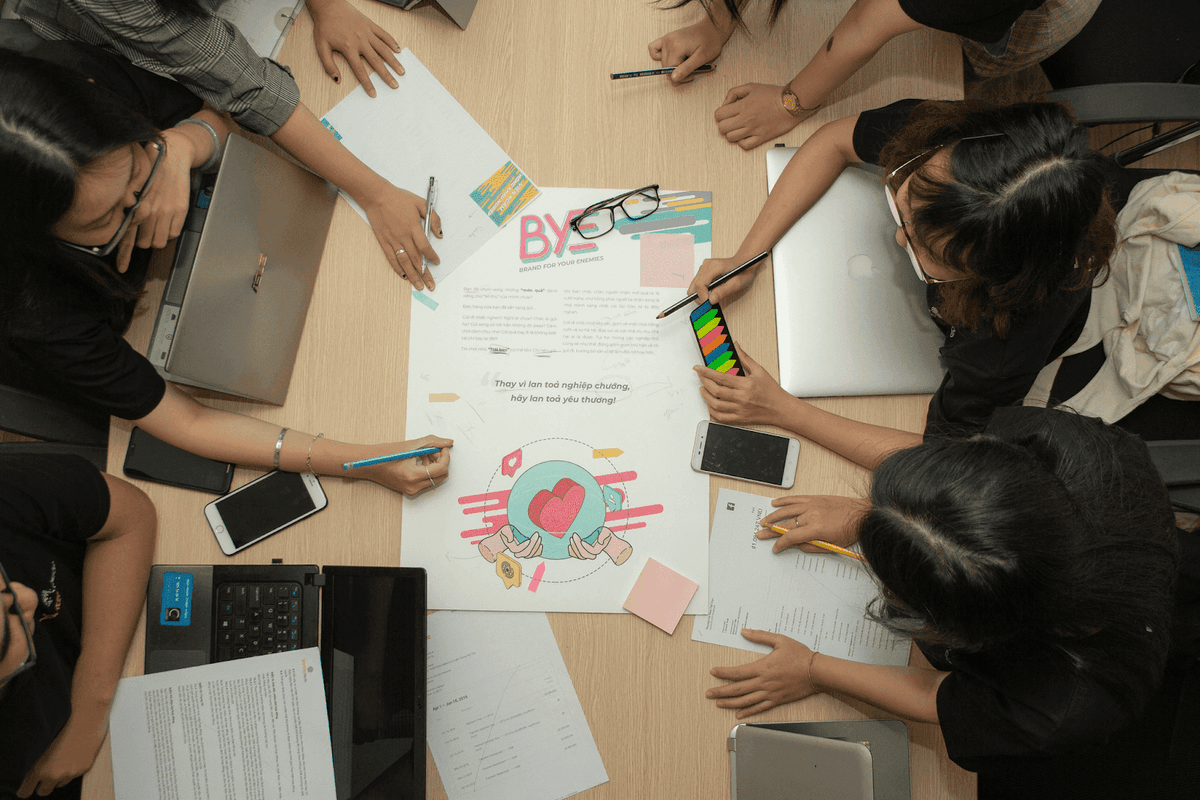 Externalización de la creación de contenido