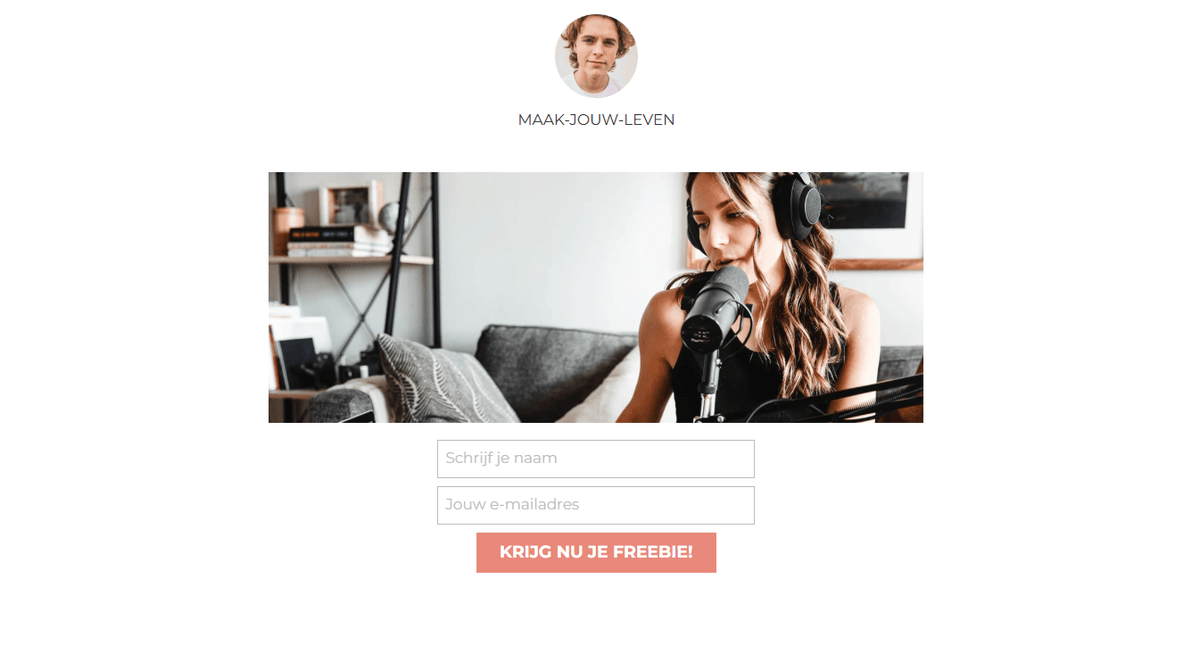 Download je gratis sjabloon van Strikingly.