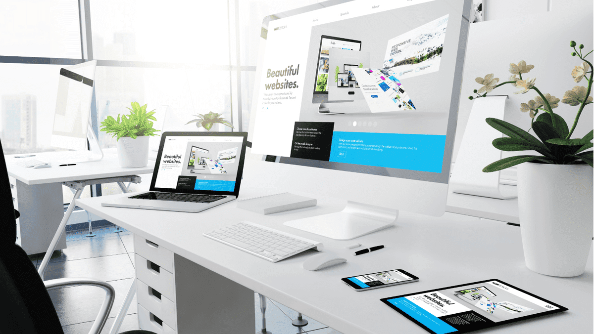 Měli byste si vytvořit vlastní webové stránky? Výhody a nevýhody