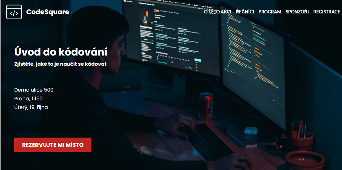 Šablona CodeSquare od Strikingly