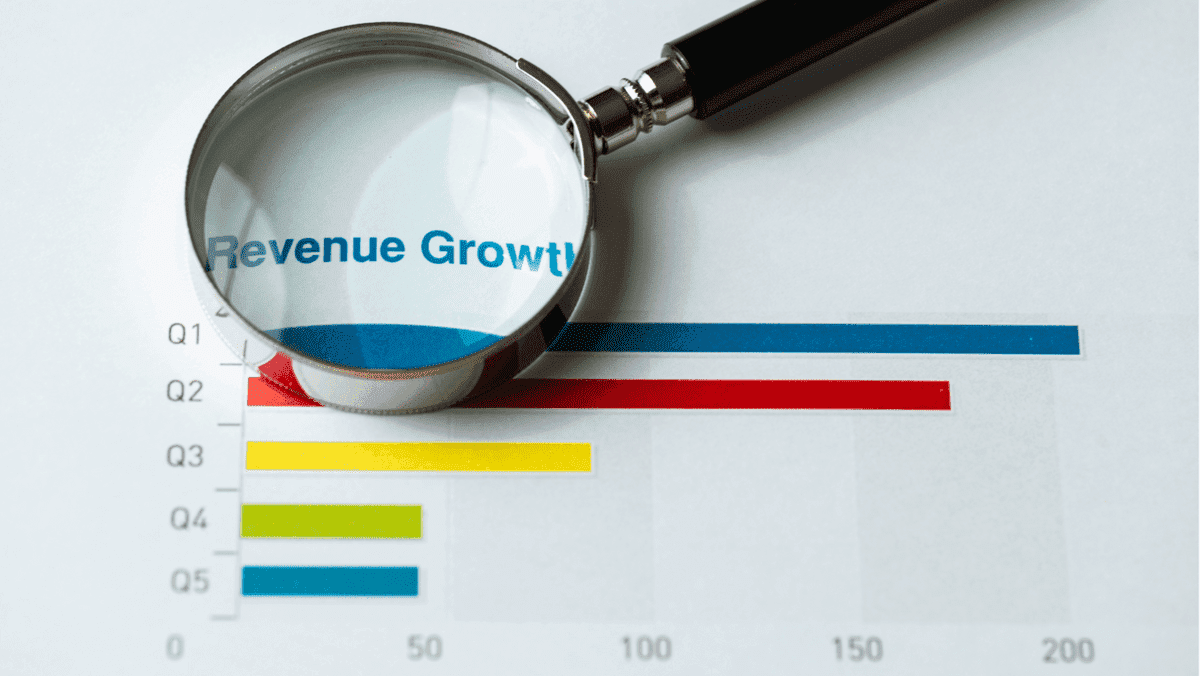 Melampaui Penjualan Sekali Waktu: Roket Pendapatan Berulang