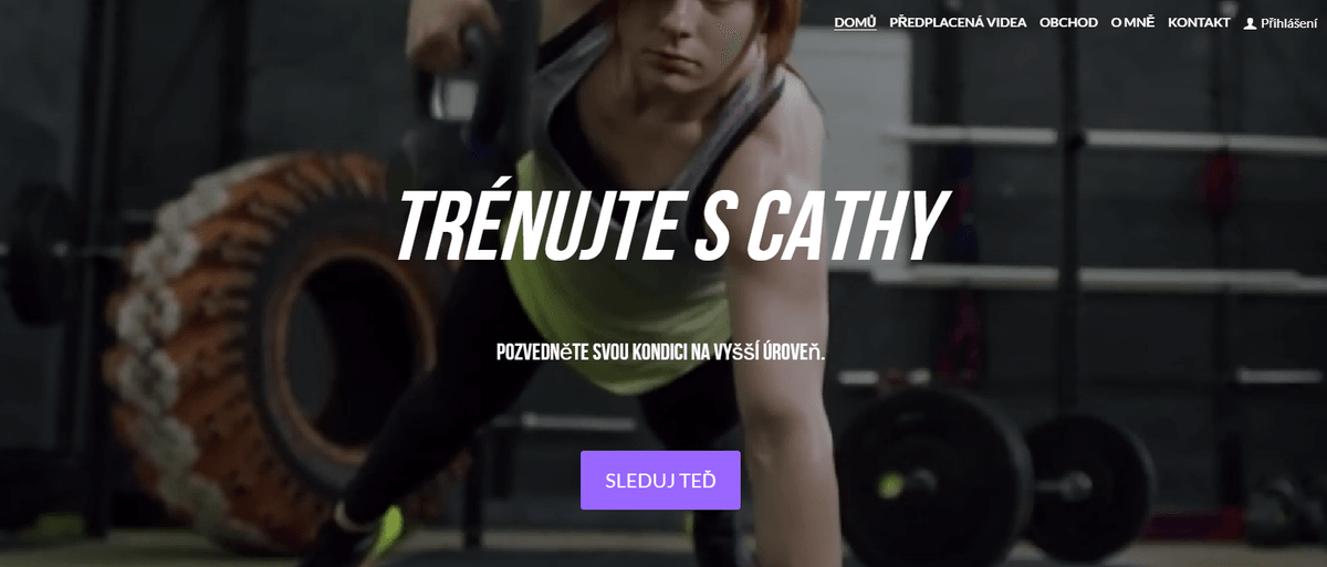 Šablona pro trénink s Cathy od Strikingly