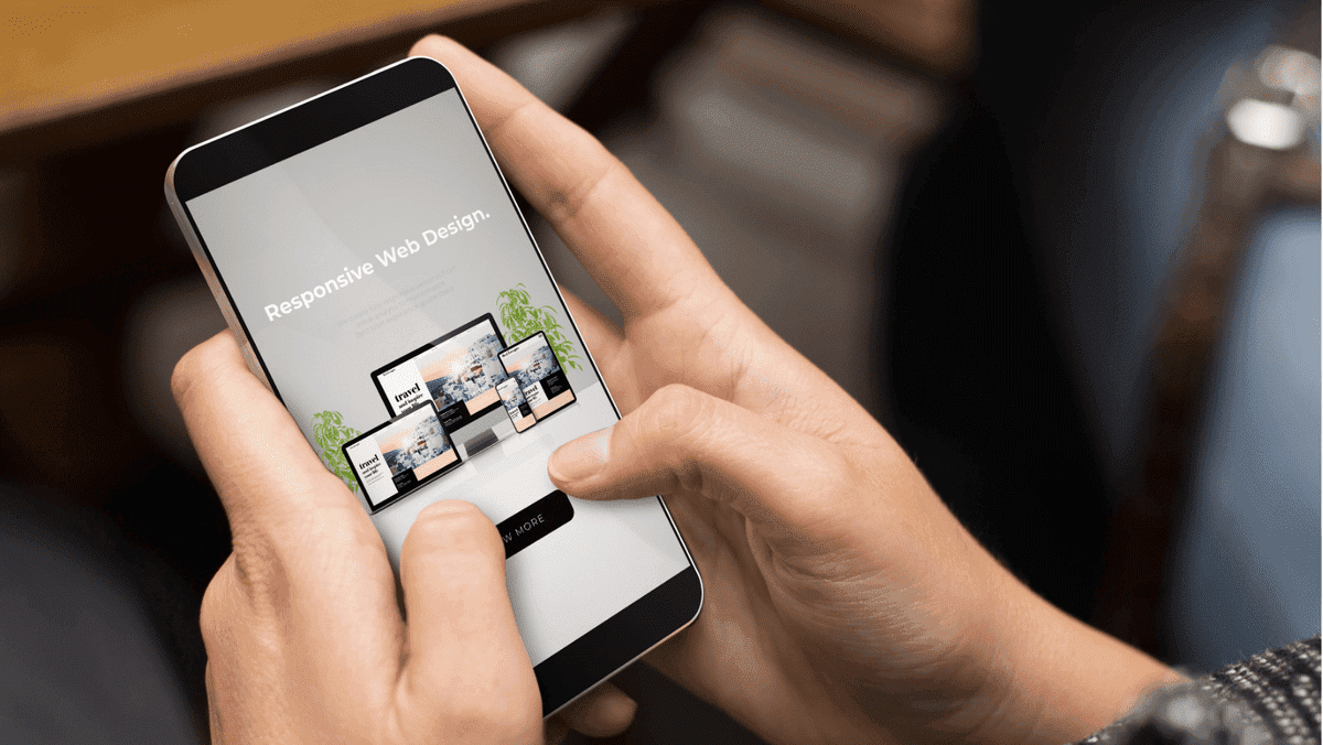 Desarrollando su estrategia móvil con Strikingly