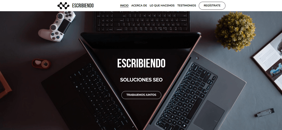 Plantilla de garabatos de Strikingly