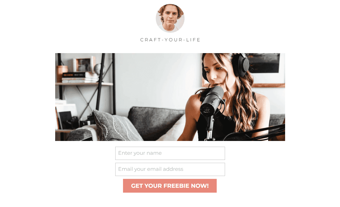 Plantilla de obsequios de Strikingly