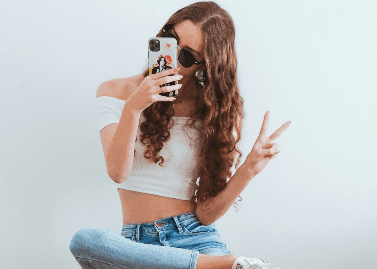 Kehadiran Media Sosial - Berkolaborasi dengan Influencer