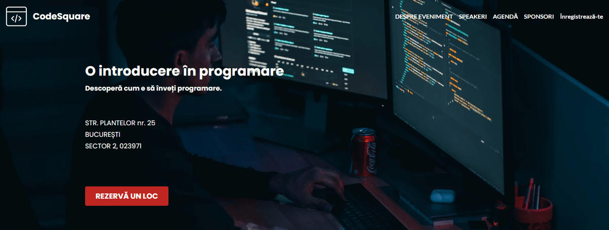 Șablon CodeSquare de la Strikingly