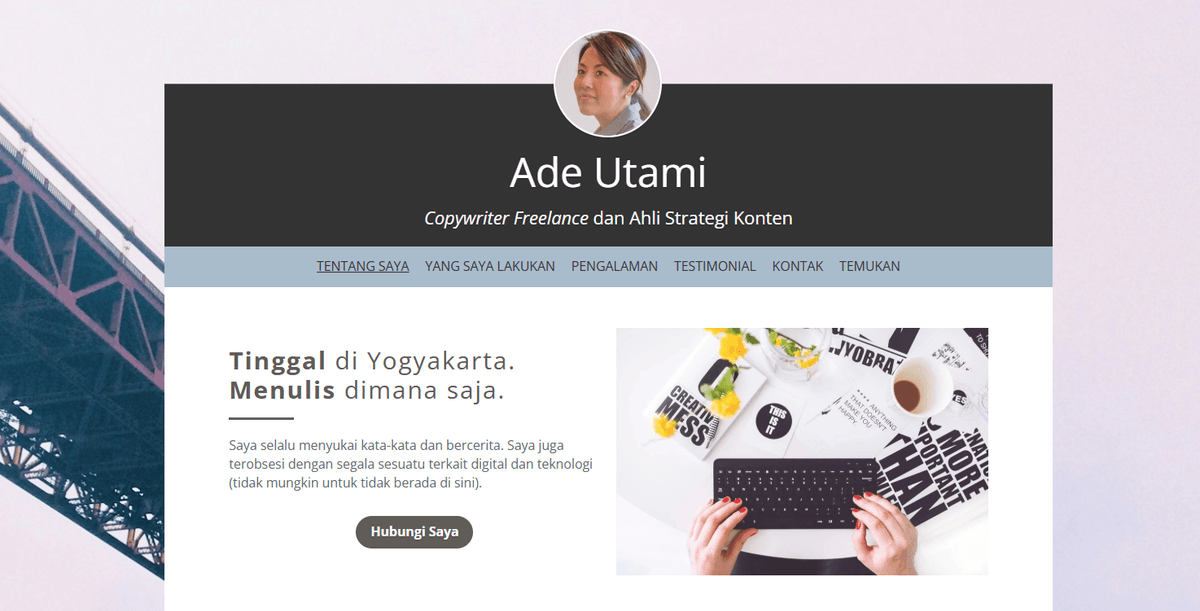 Template Profil dengan Tombol Ajakan Bertindak